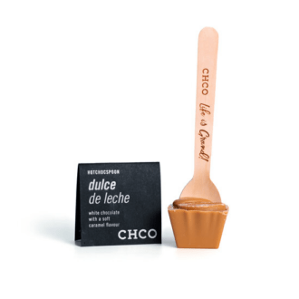 Image of a chocolate spoon dulce-de-leche flavour